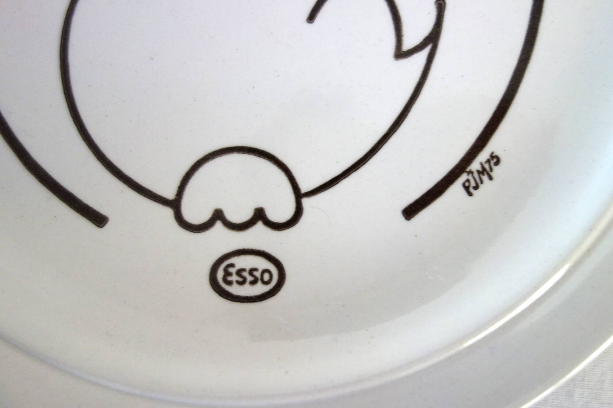 Set of 6 vintage Esso advertising plates