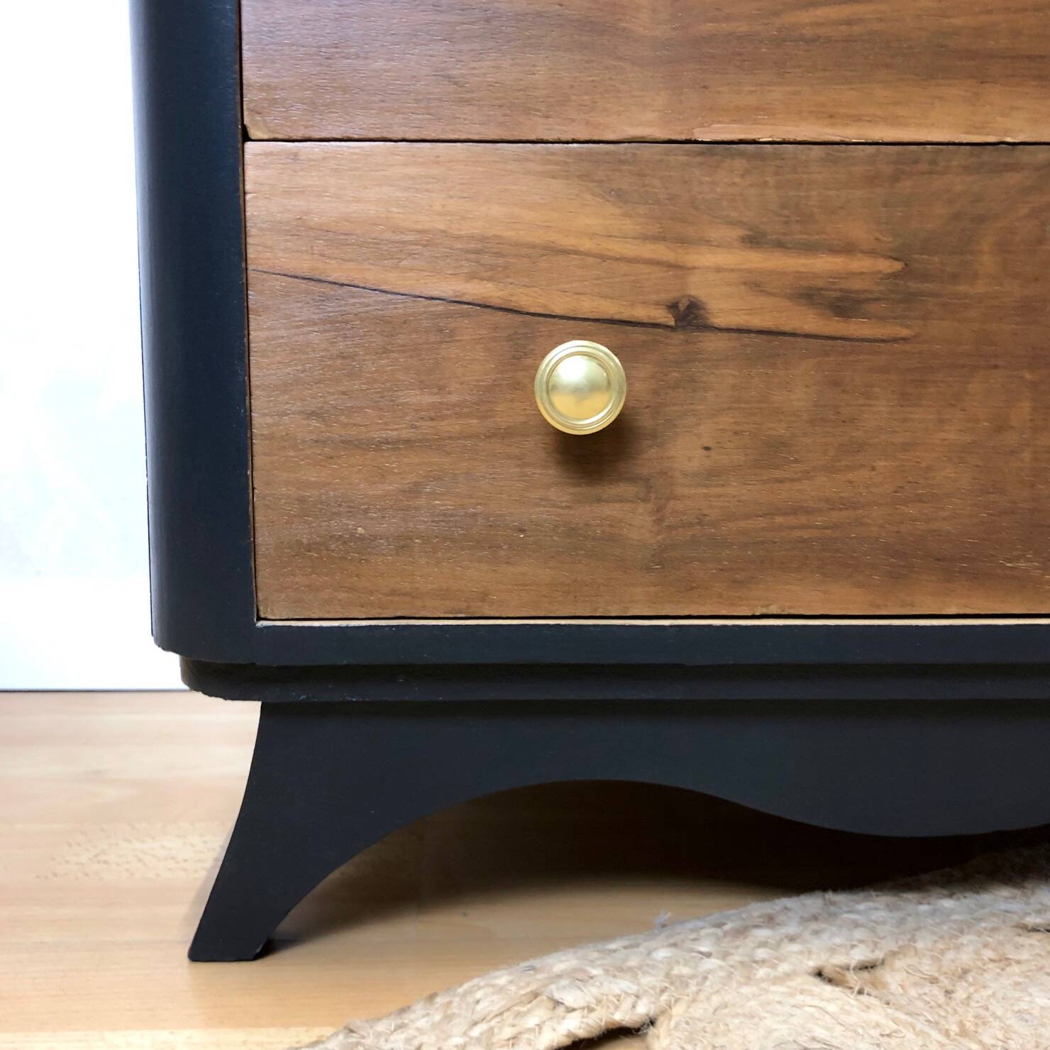 Vintage chest of drawers