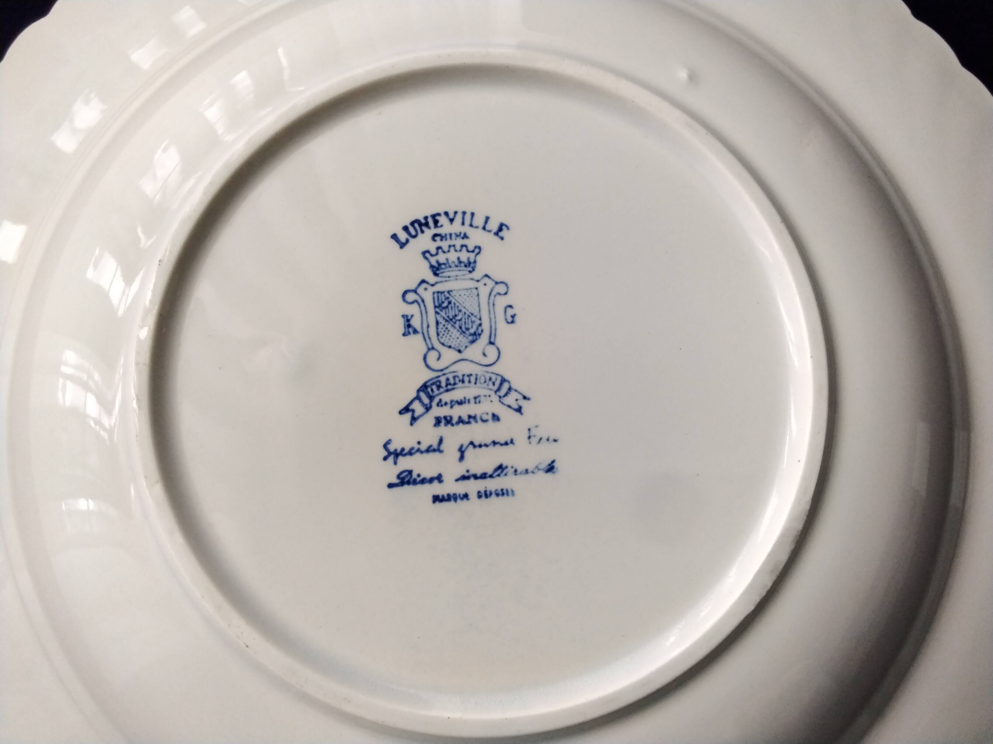 Hollow serving dish in Lunéville KG special large fire