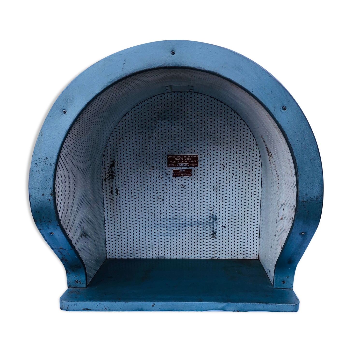 Cabine insonorisée de téléphone public