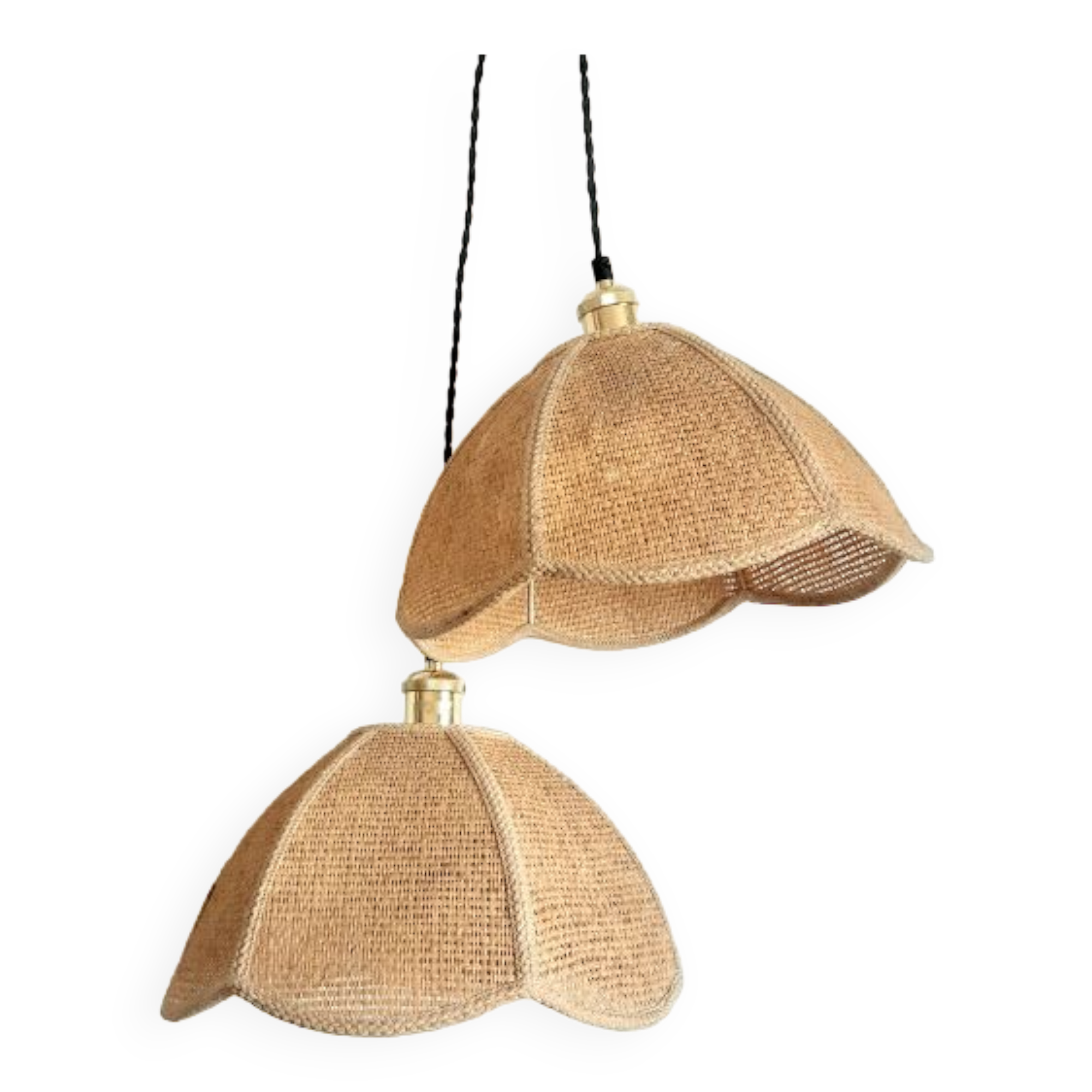 Pair of suspensions in woven straw 1970s