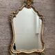 Ancien miroir et console murale en bois sculpté