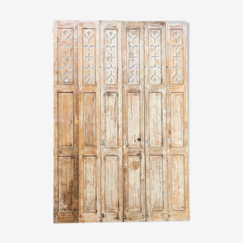 Old shutters in patinated chene