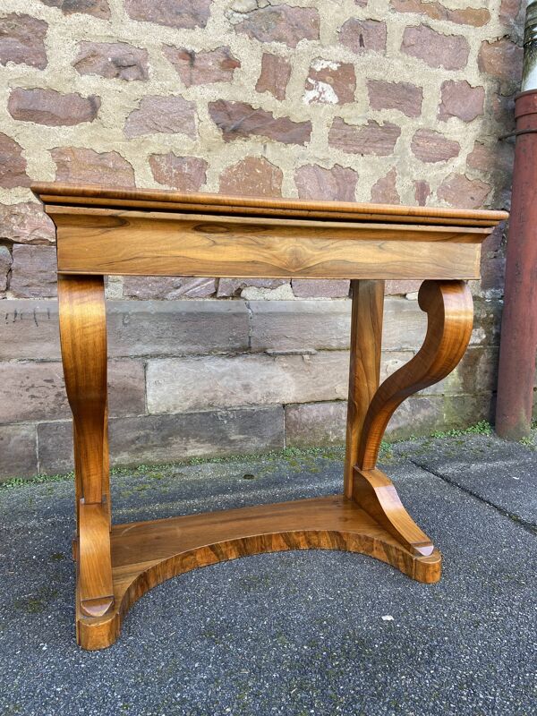 Console en noyer Louis Philippe Biedermeier, vers 1850
