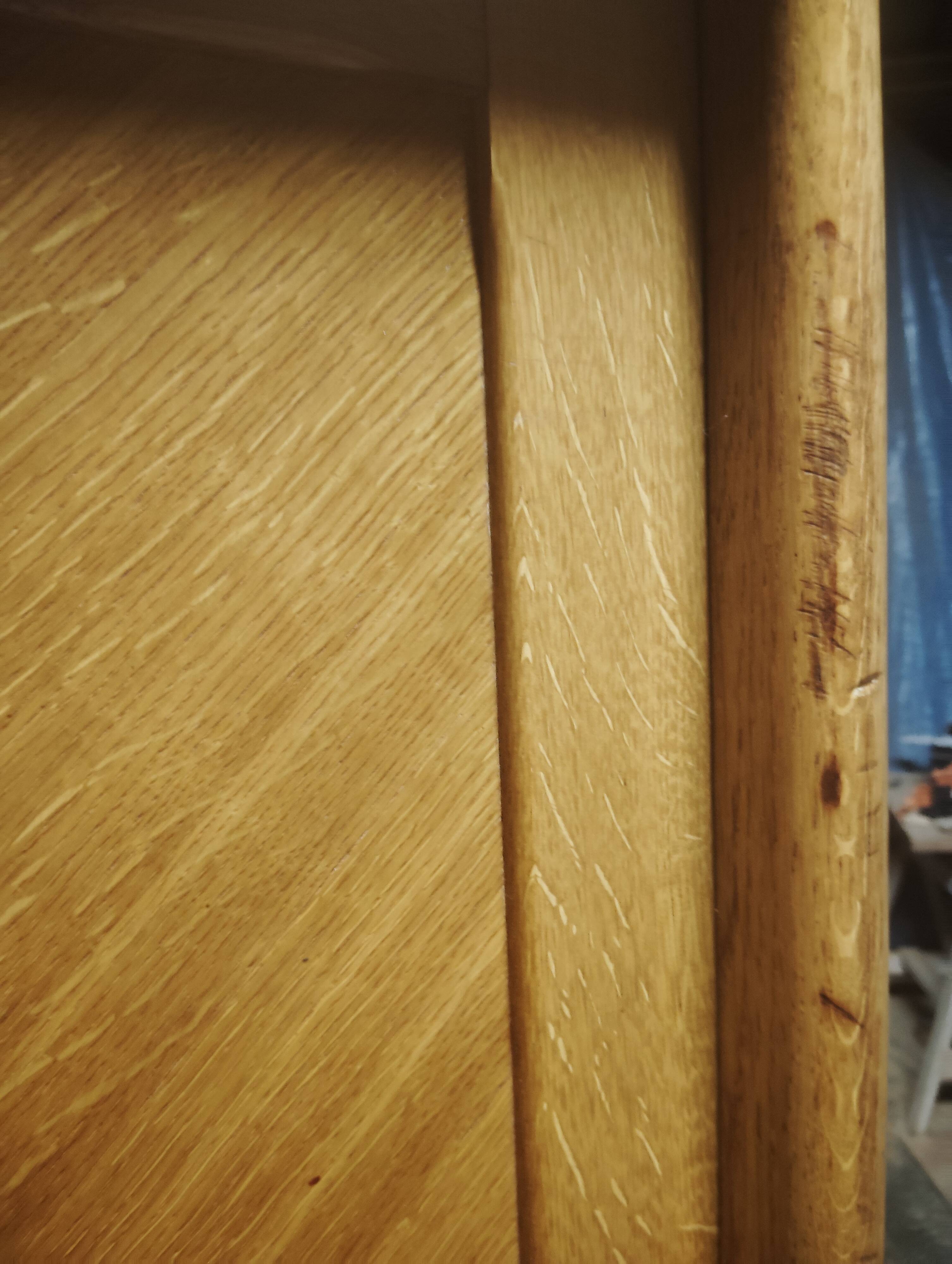 Vintage sliding wardrobe with 2 shelves, Scandinavian inspiration.