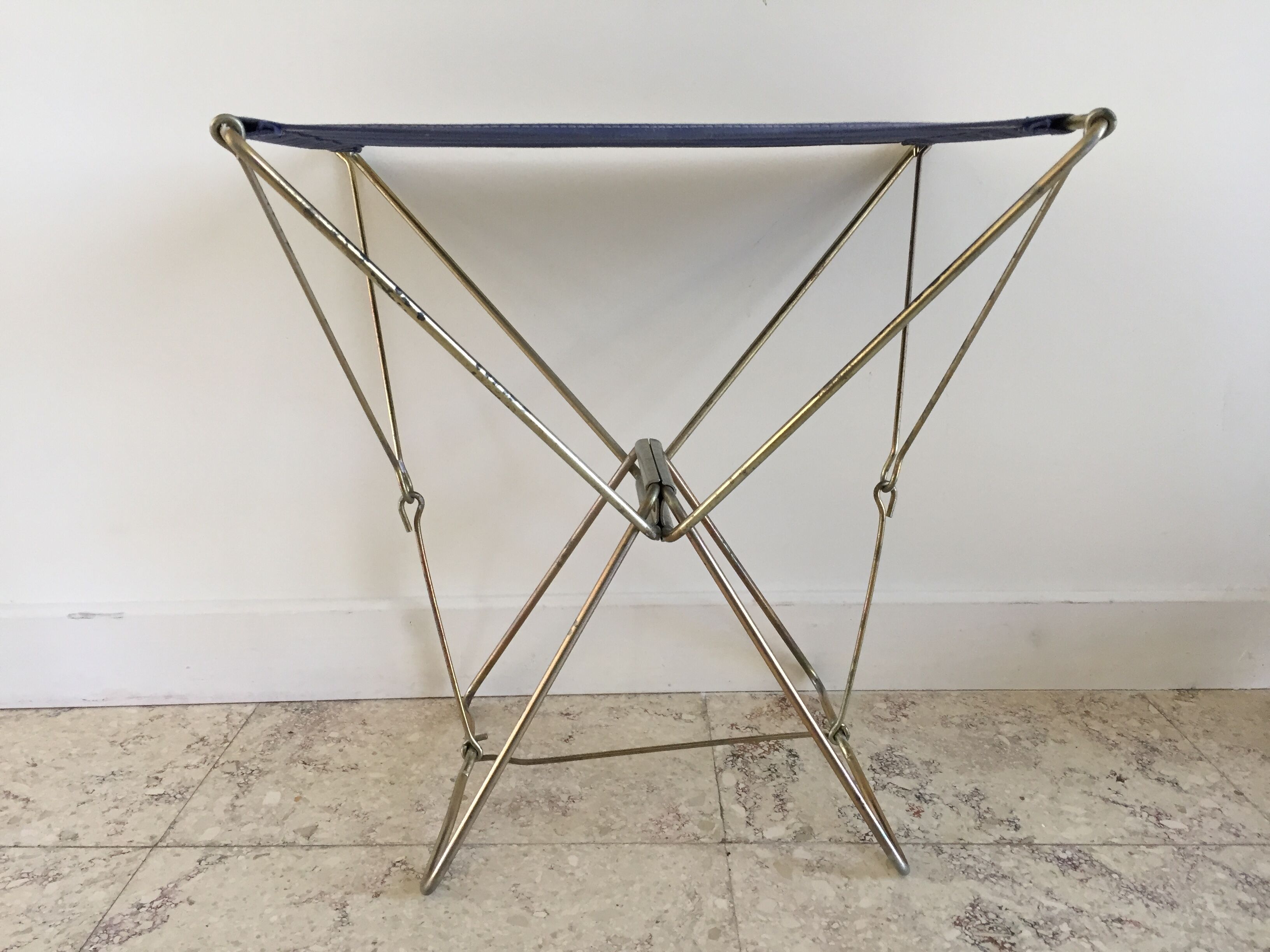 Nomad folding stool