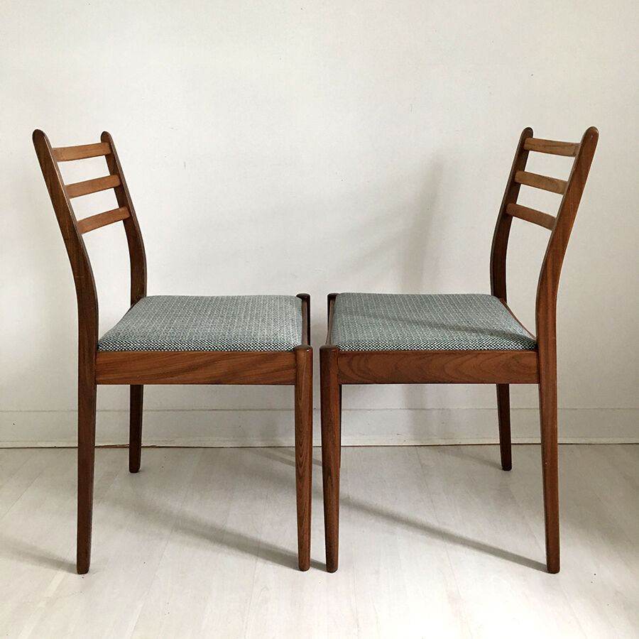 Pair of scandinavian chairs 60
