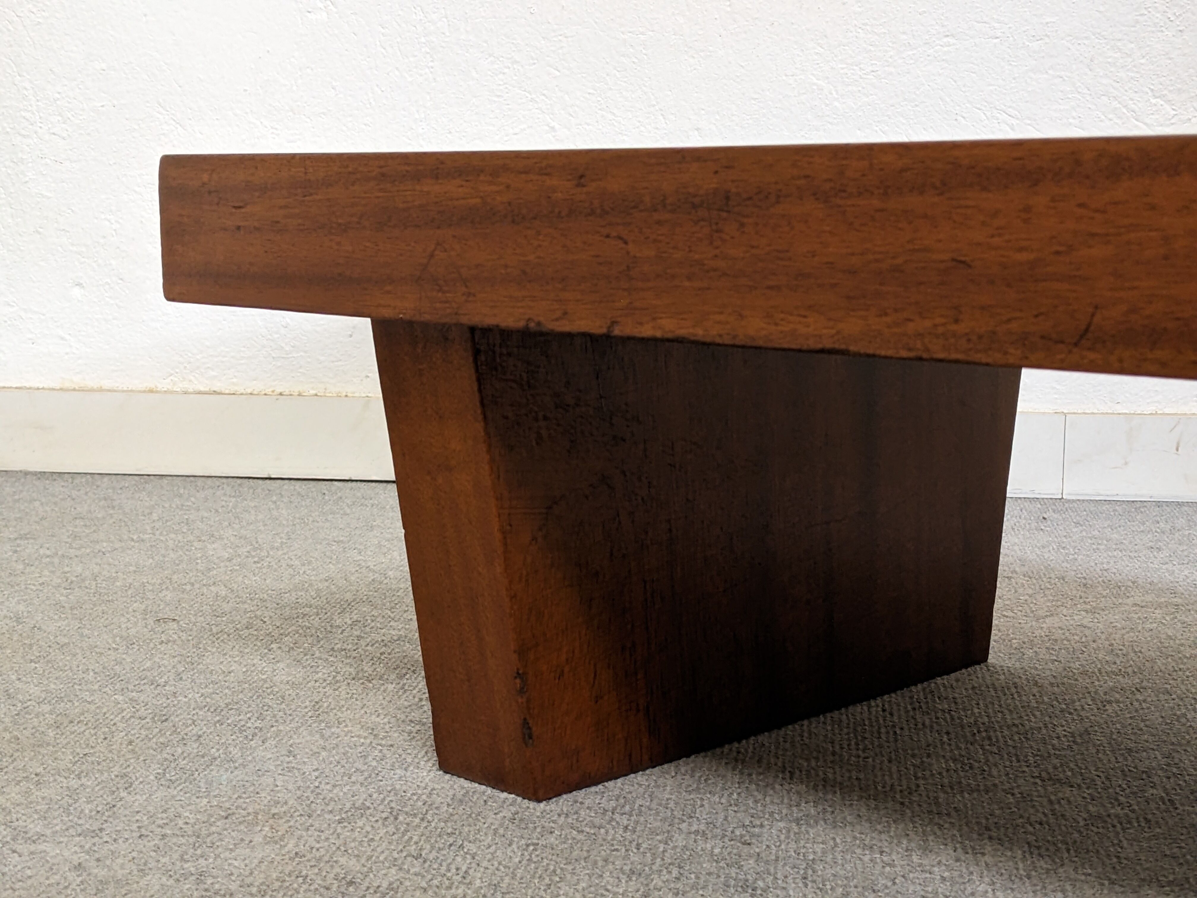 Brutalist coffee table in solid teak from the 60s/70s