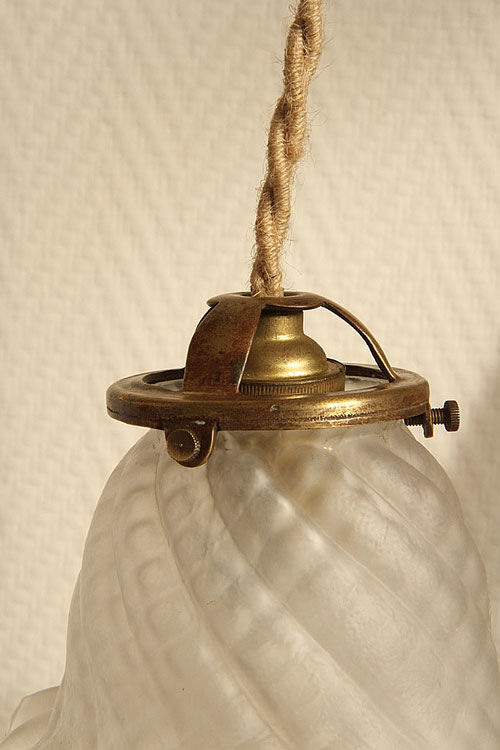 Set of 3 hangings lamp tulips in art nouveau glass paste