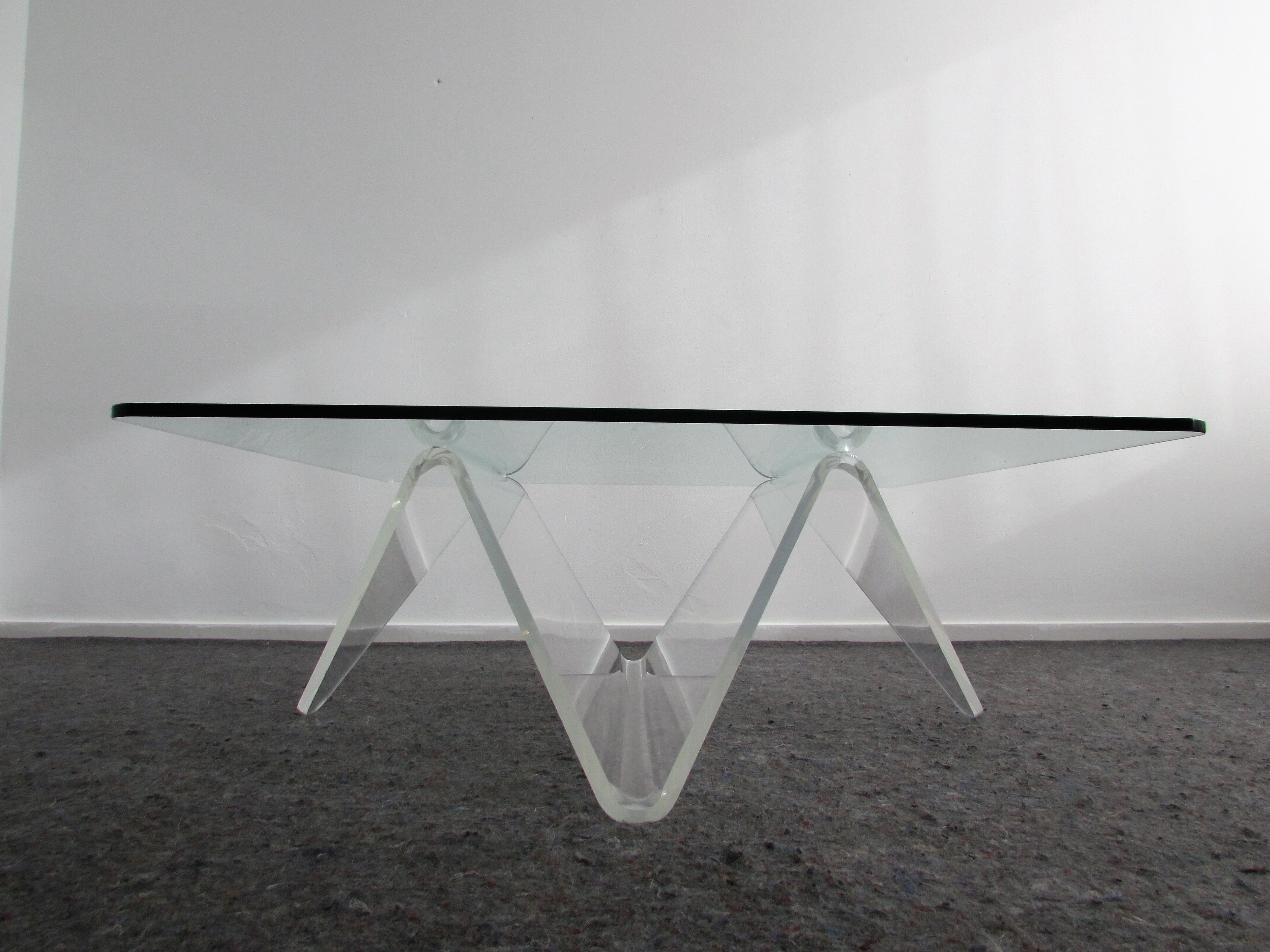 Transparant 'Wave' Coffee Table 1980's