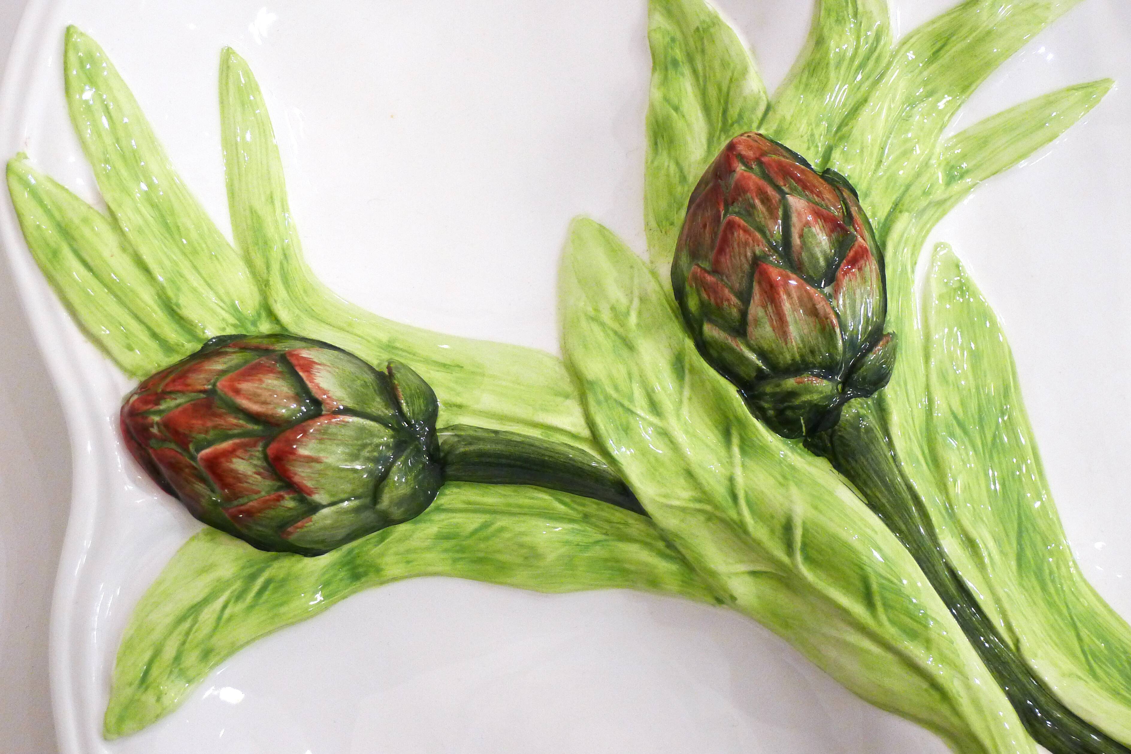Dish dabbling artichokes
