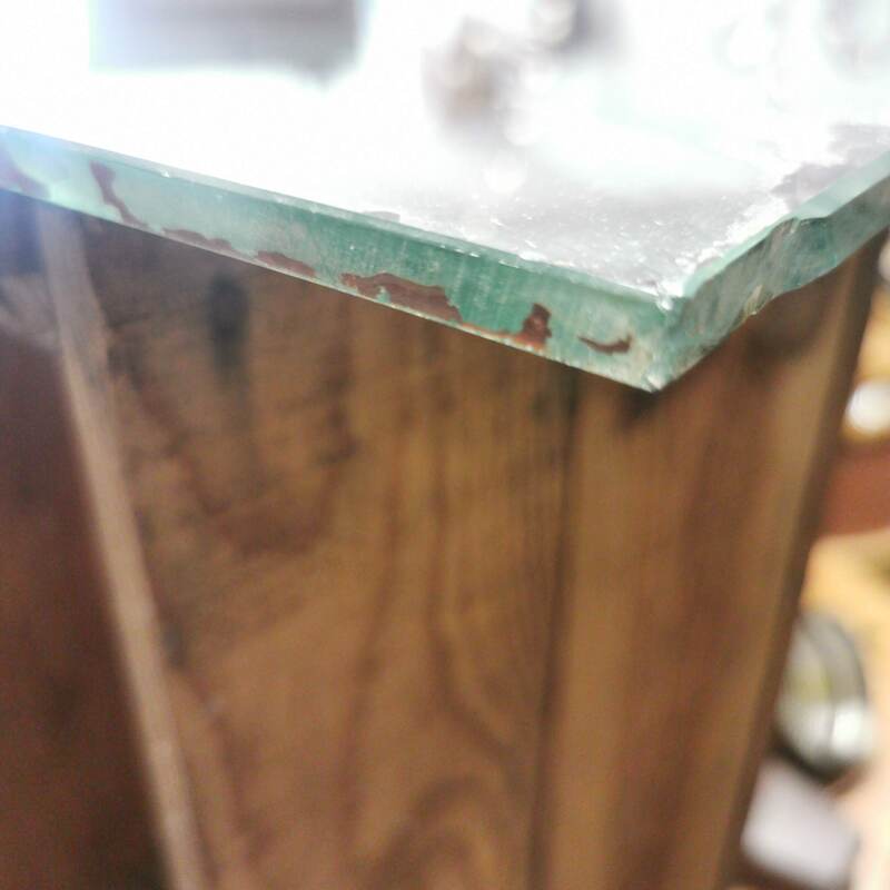 Beveled mirror 61x36cm