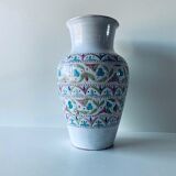 Vase coloré en terre cuite émaillée