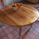 Solid wooden round table