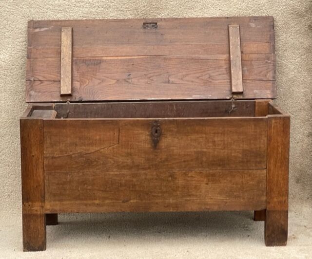 Oak chest