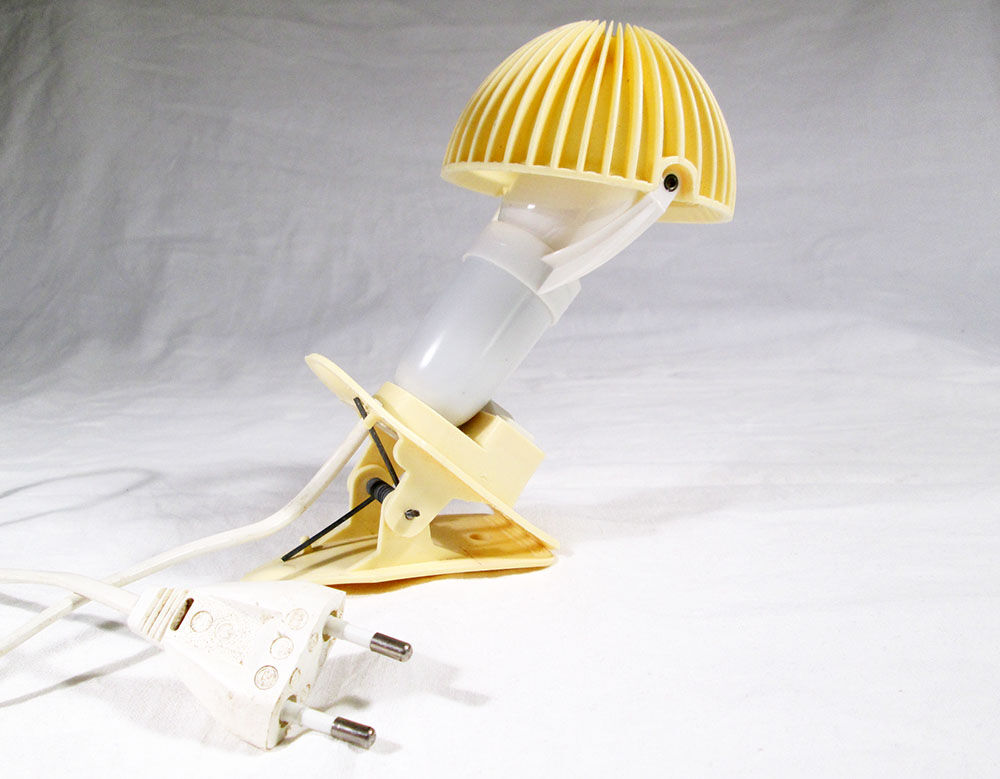 Mushroom lamp with clip