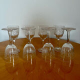 Verres à pied de bistrot vintage