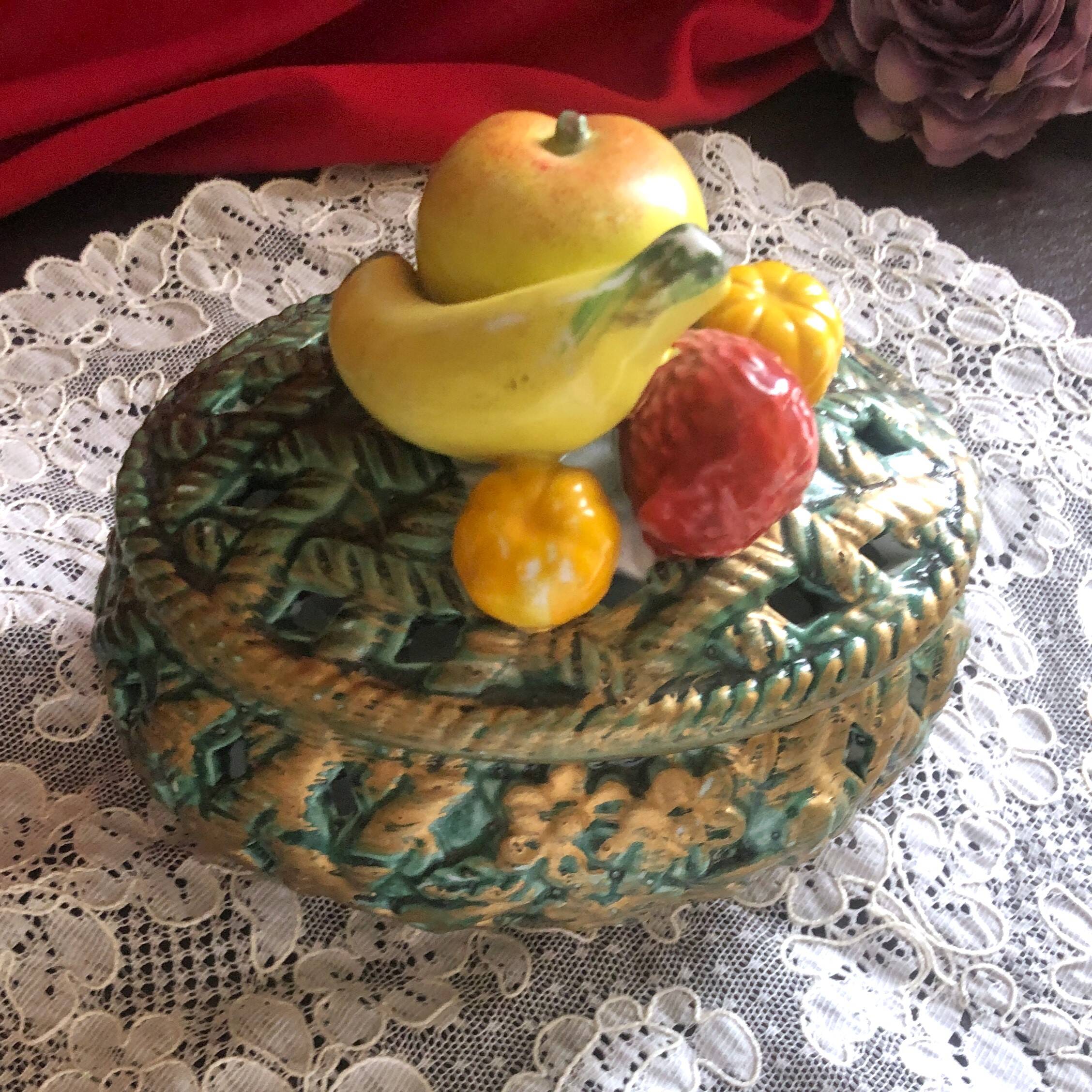 Openwork earthenware candy box with fruit slip