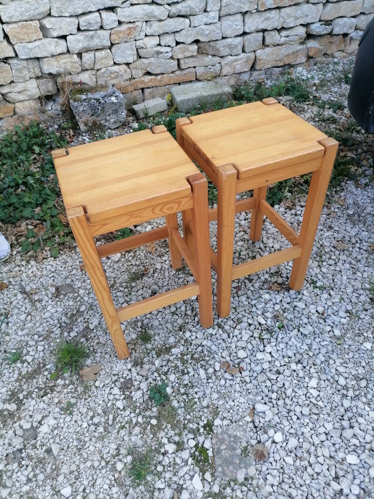 Pair of stools. Vintage
