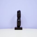 statue vintage en granit noir de Leonardo Nierman