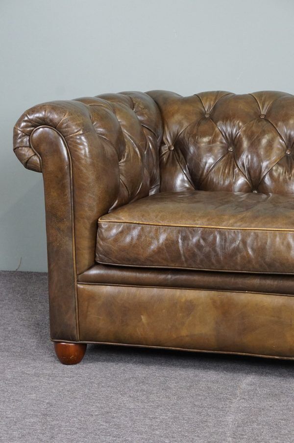 Chesterfield sofa in cowhide leather 3.5 seats