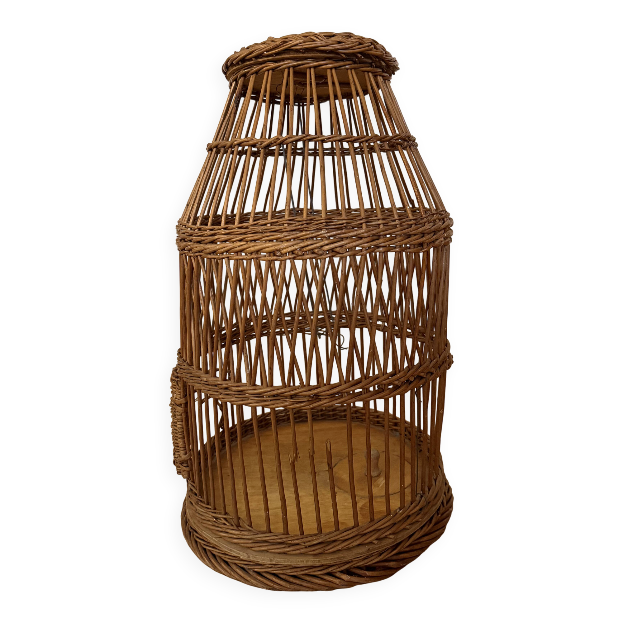 Wicker cage