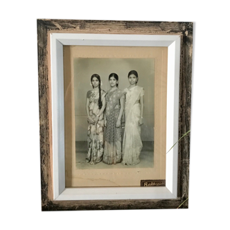 Vintage hindi sisters photo