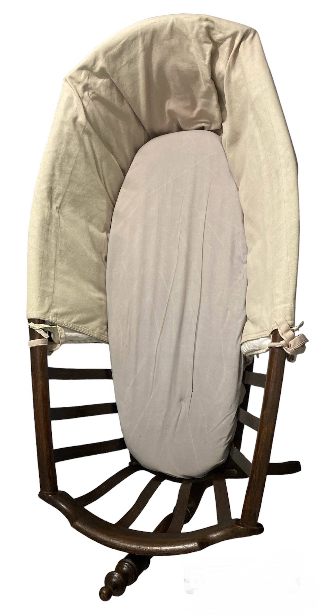 Swan neck cradle