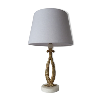 Lyre lamp