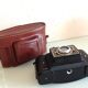 Appareil photo argentique Ultra Fex avec étui en cuir années 60