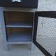 Furniture suitable for everywhere with a thick top, in solid wood
