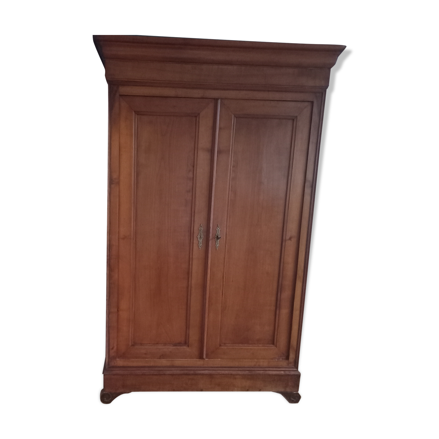Louis Philippe wardrobe
