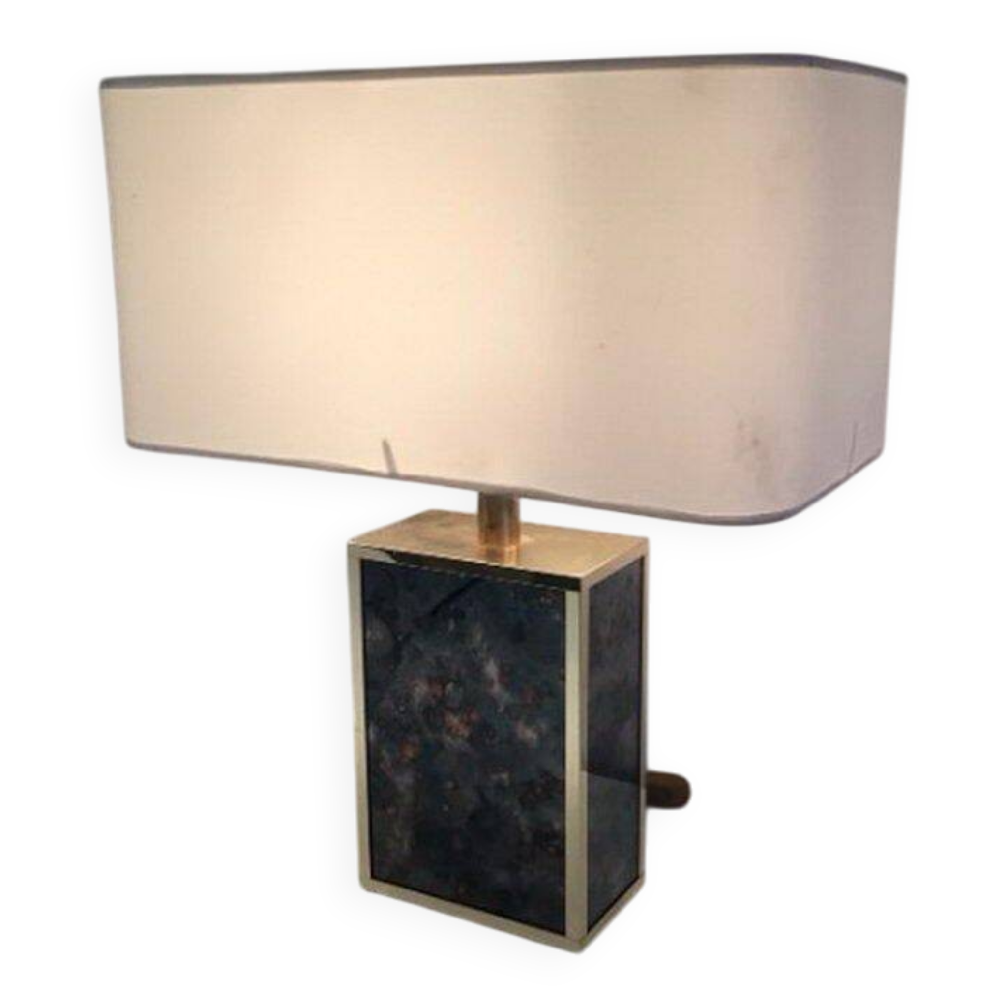 Lamp in gilded metal and stylized glass. In the style of Aldo Tura