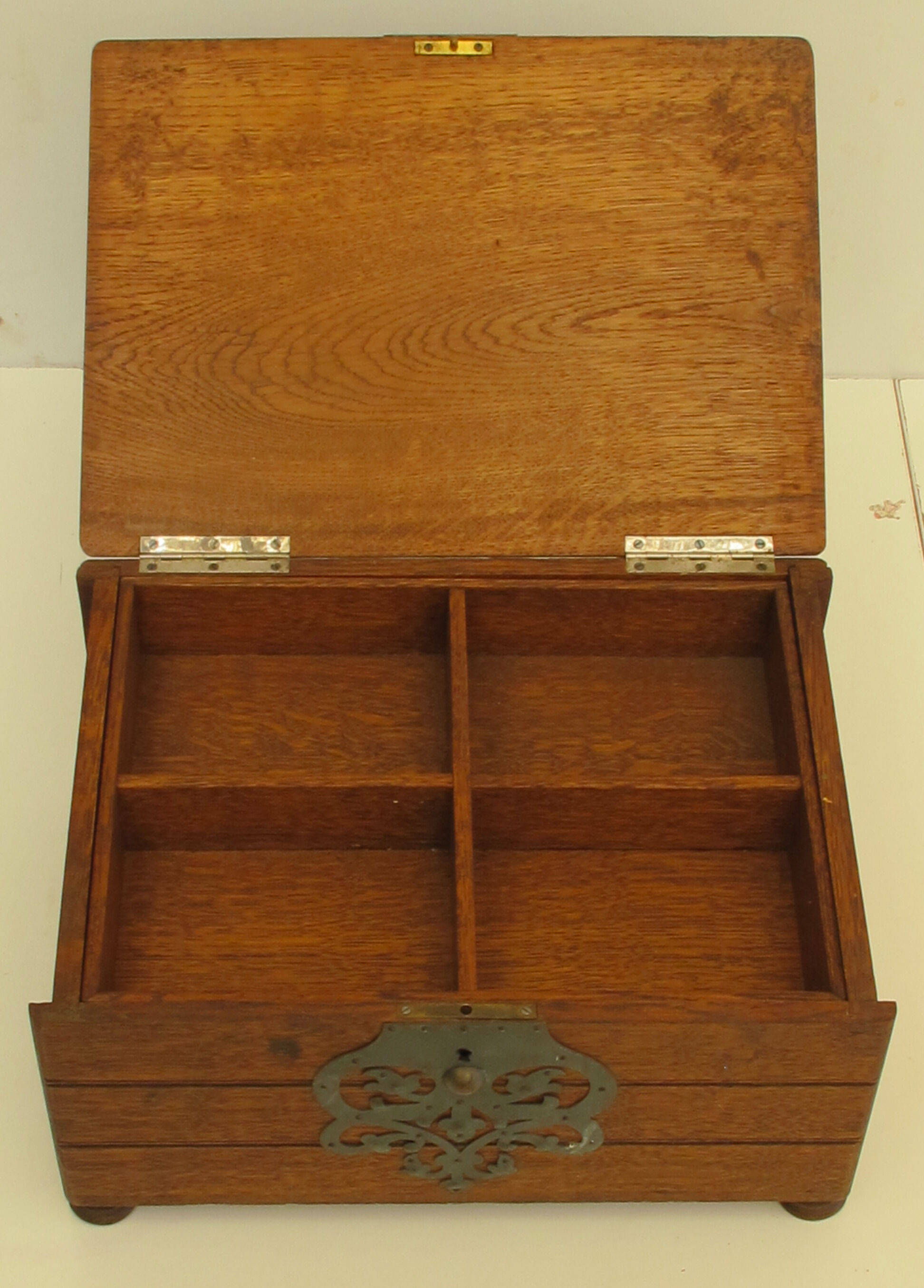 Boîte à bijoux en chêne