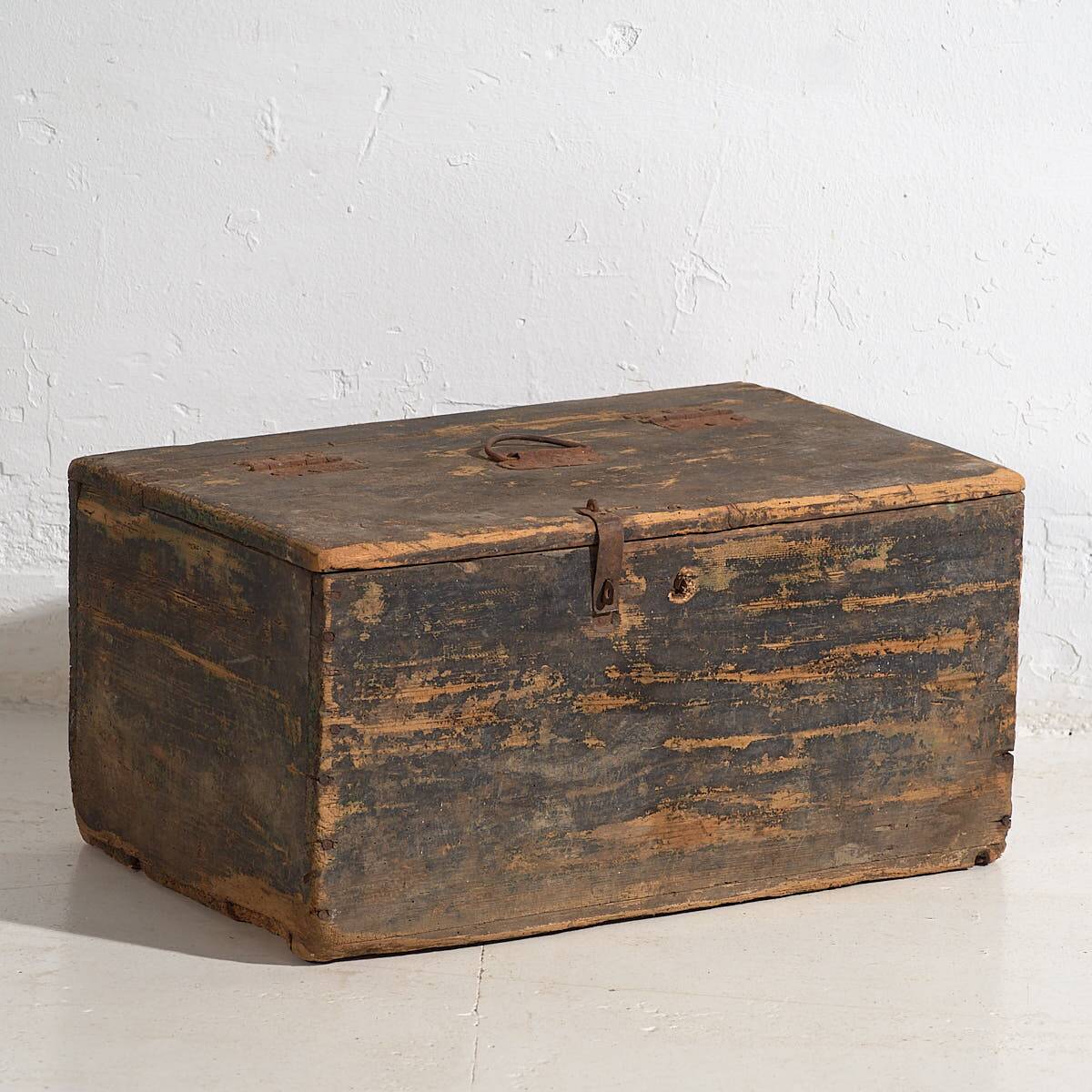 Old cobalt blue ammunition chest (c.1900) #64