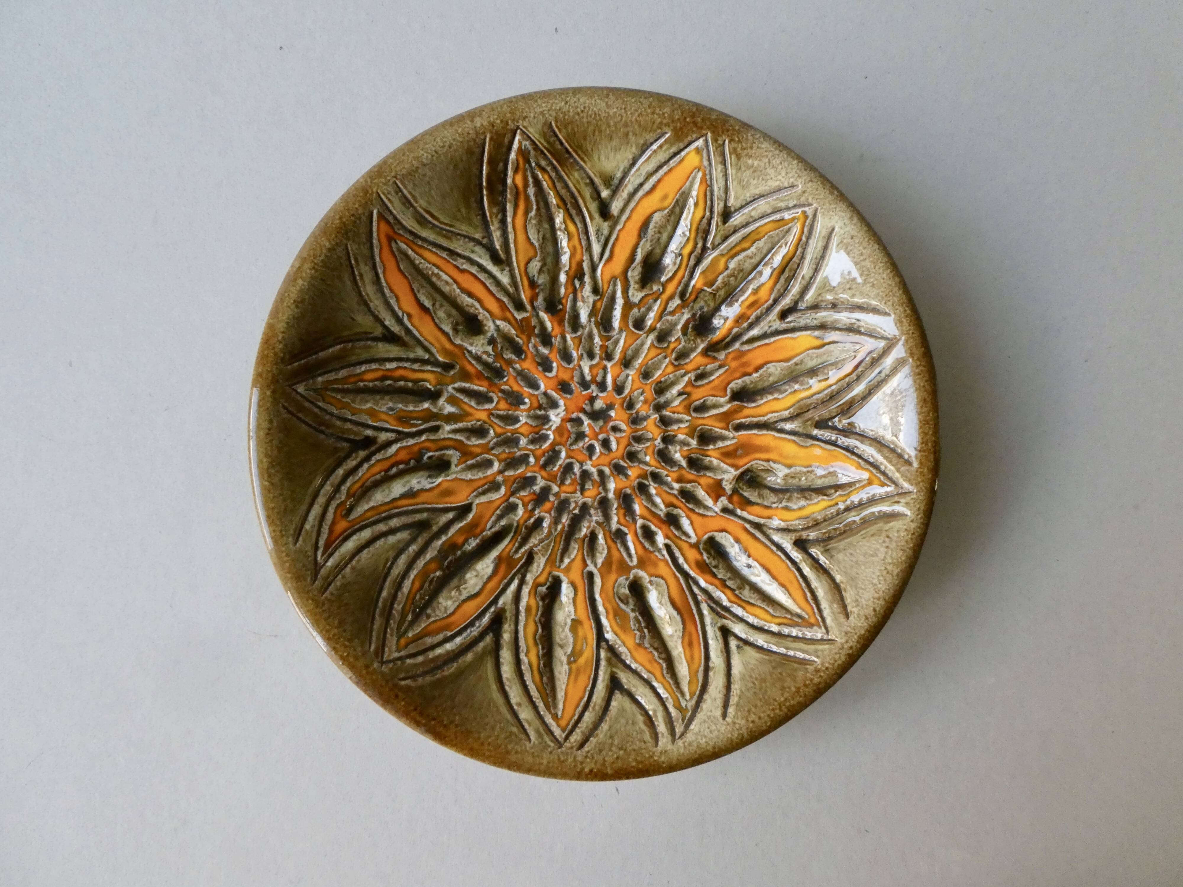 Enamelled ceramic dish, flower, Perigordine pottery, 60s