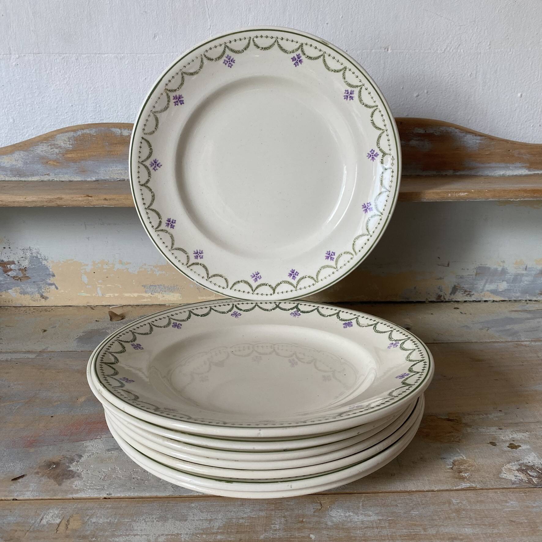 Flat plates Longwy model "Violetta", early 20th century