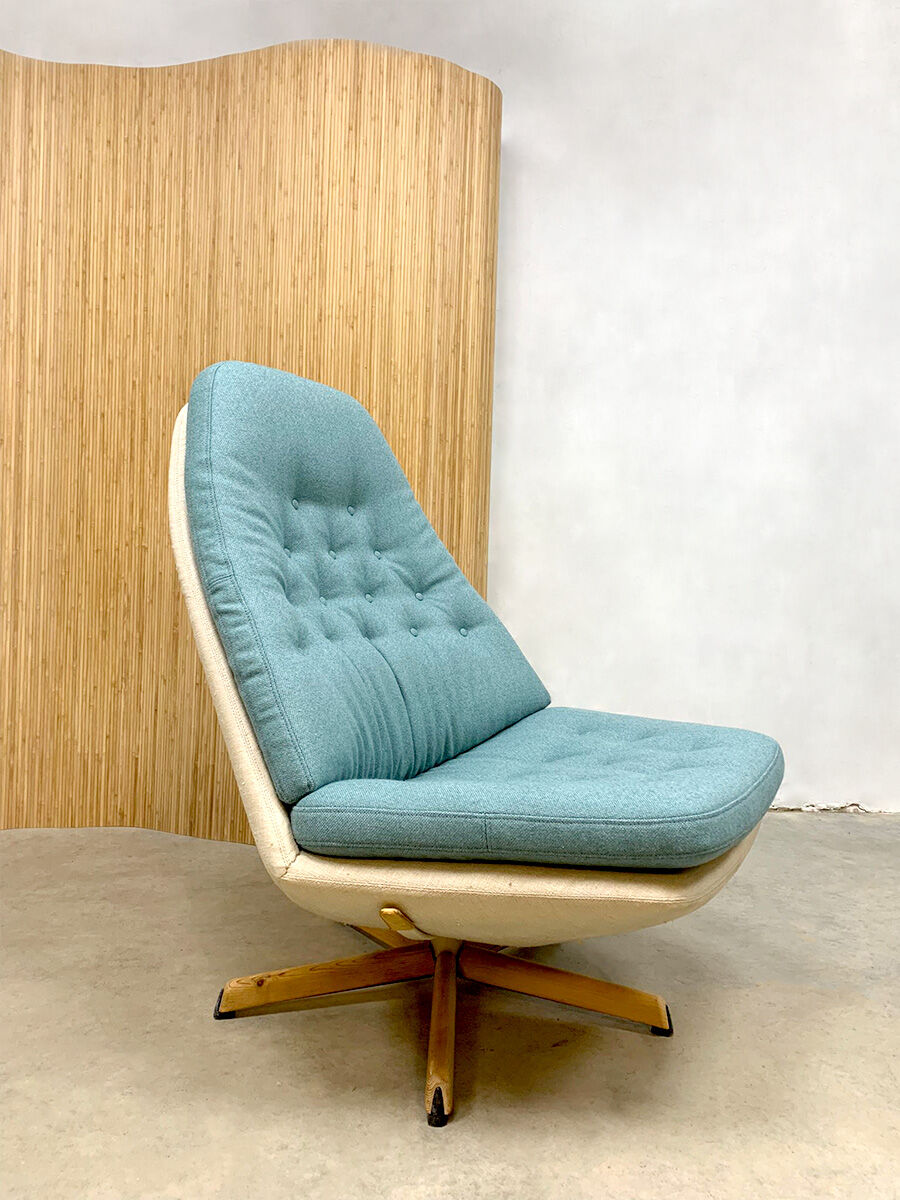 Vintage design swivel chair and ottoman