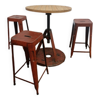 Standing table, Tolix stools