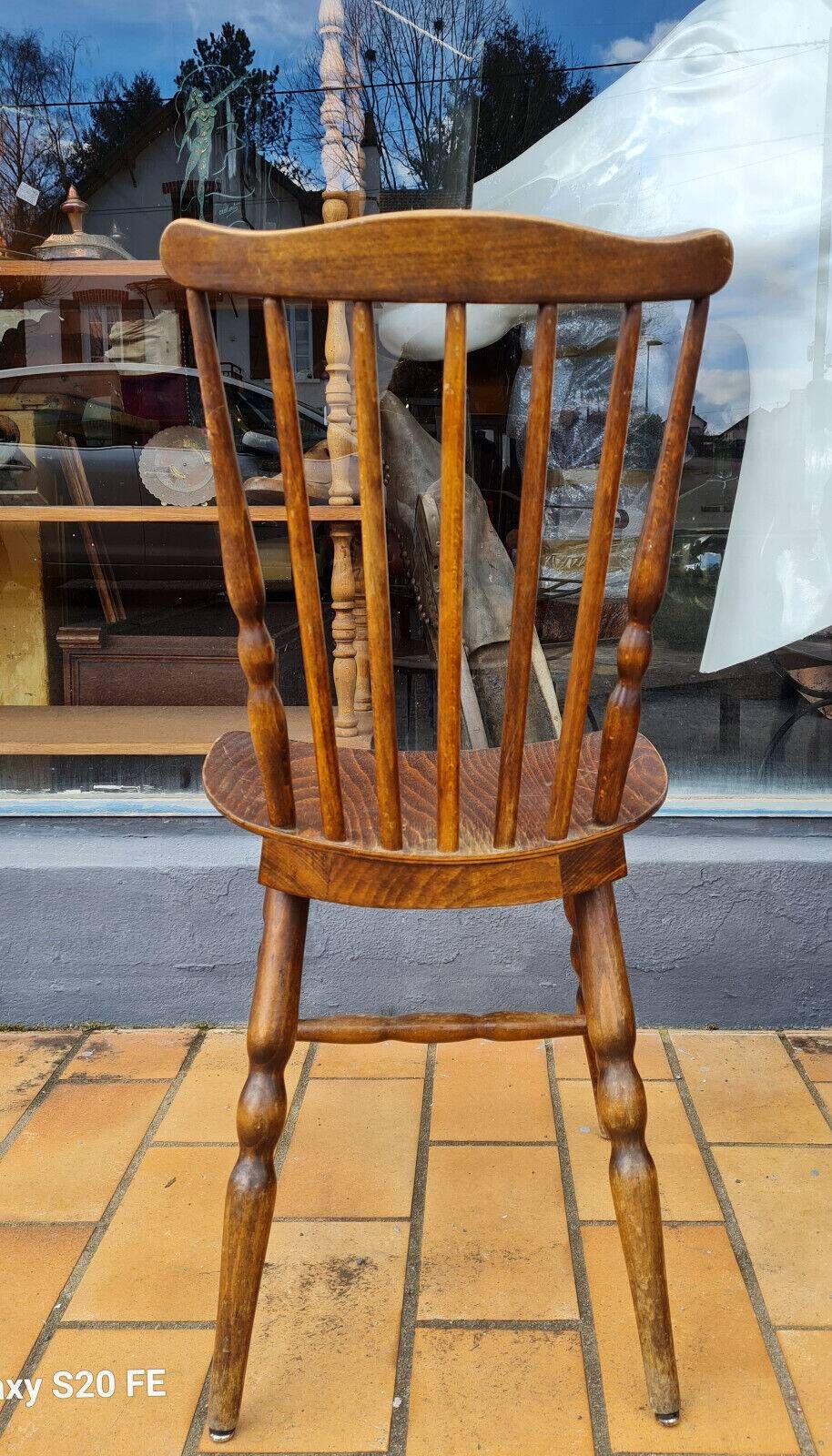 Baumann Tacoma model / series of 12 western chairs: Nordic-inspired design