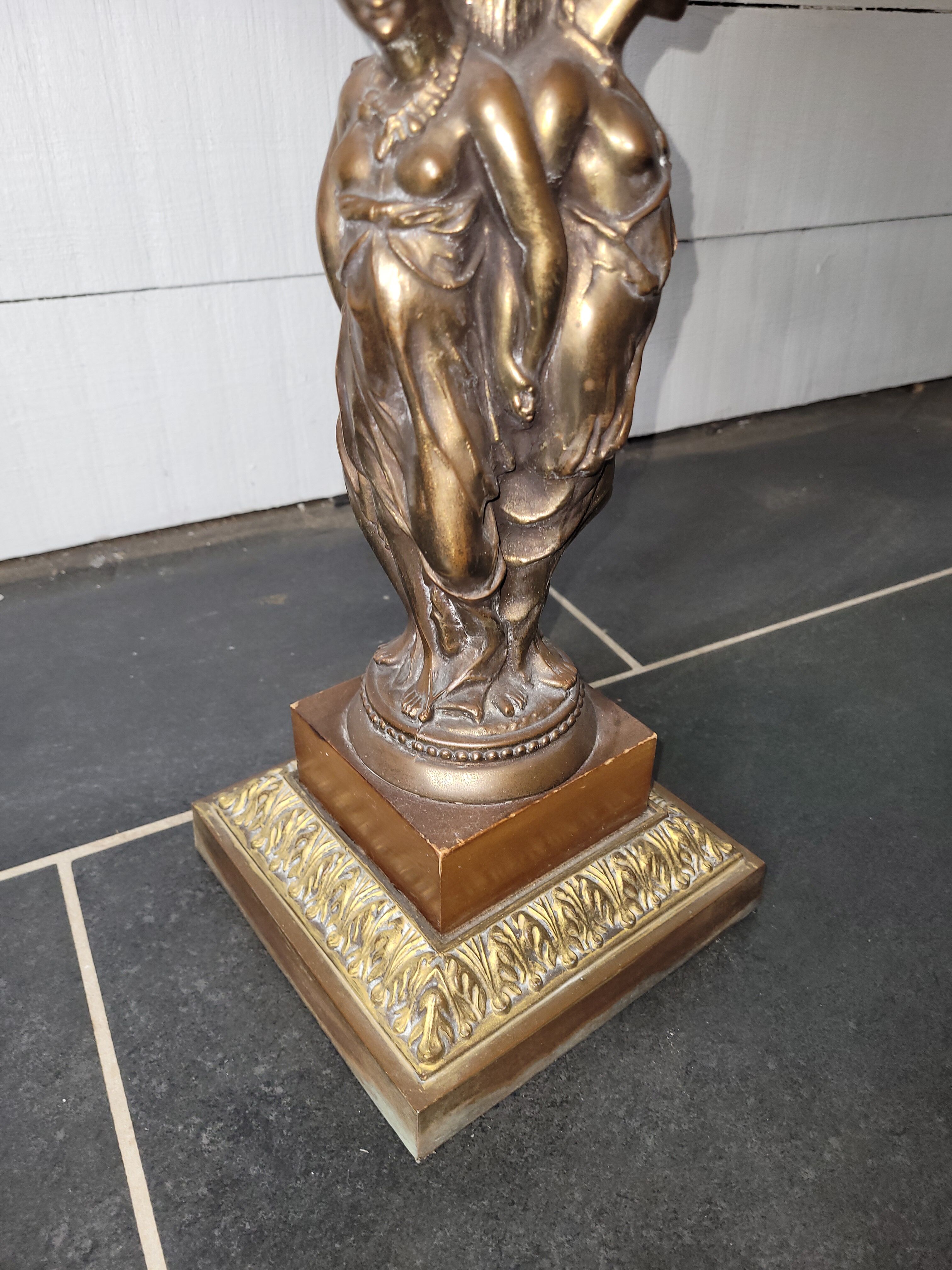 Table d'appoint style empire en bronze