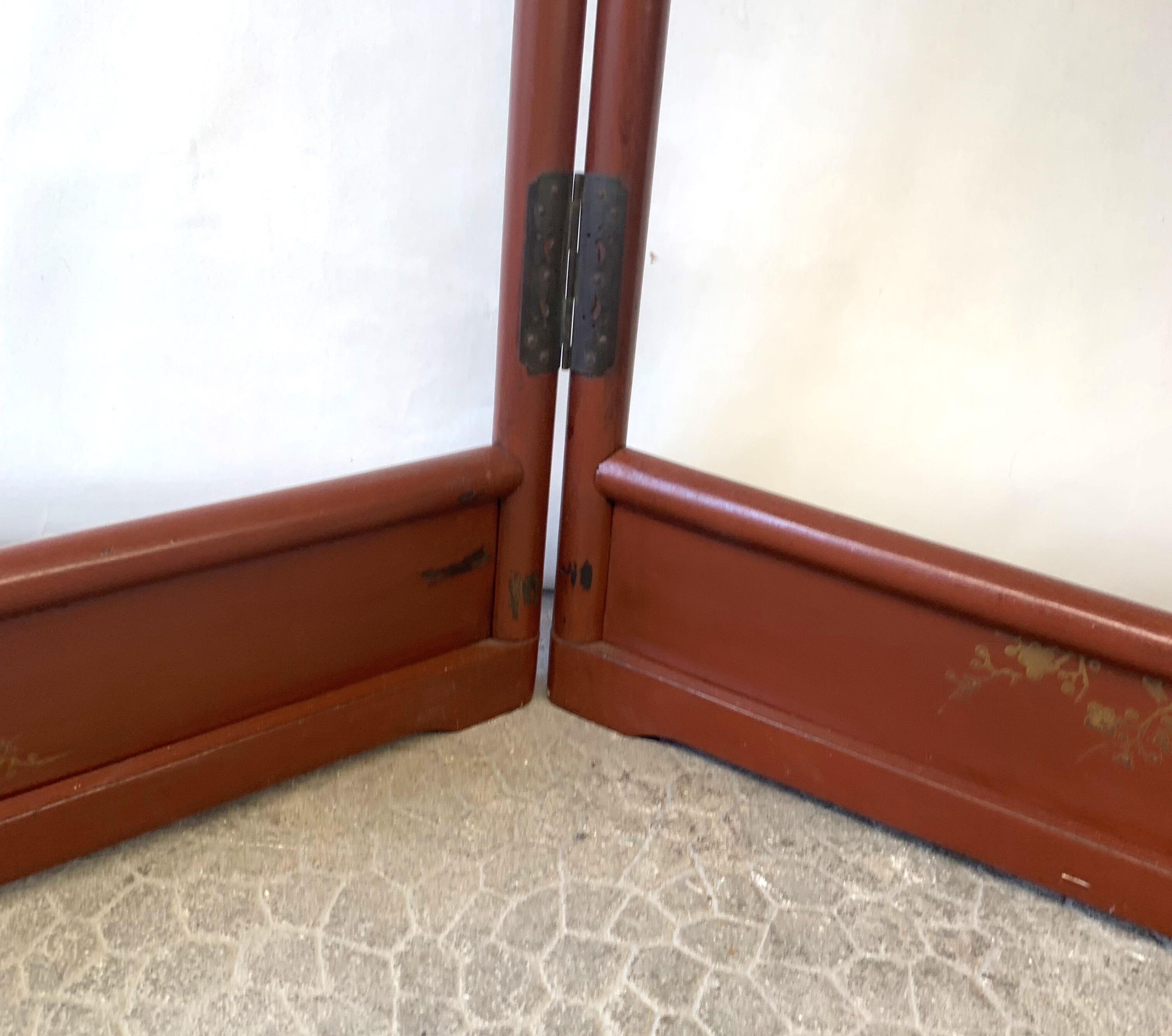 Japanese lacquered clothing holder