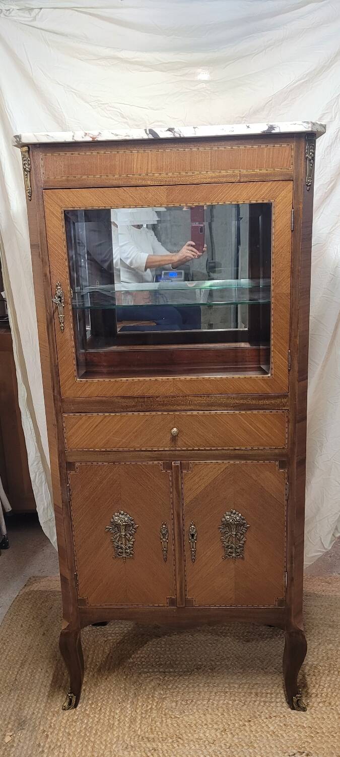 Louis XV style display case in marquetry