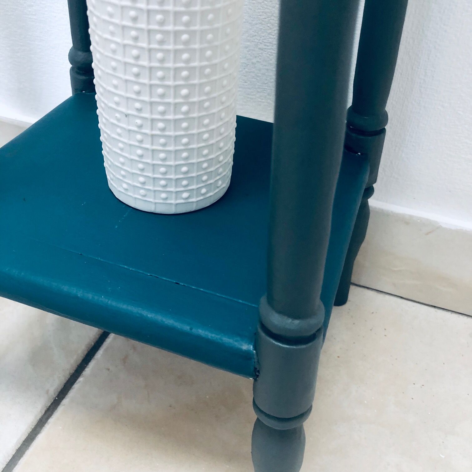 High wooden sellette, renovated