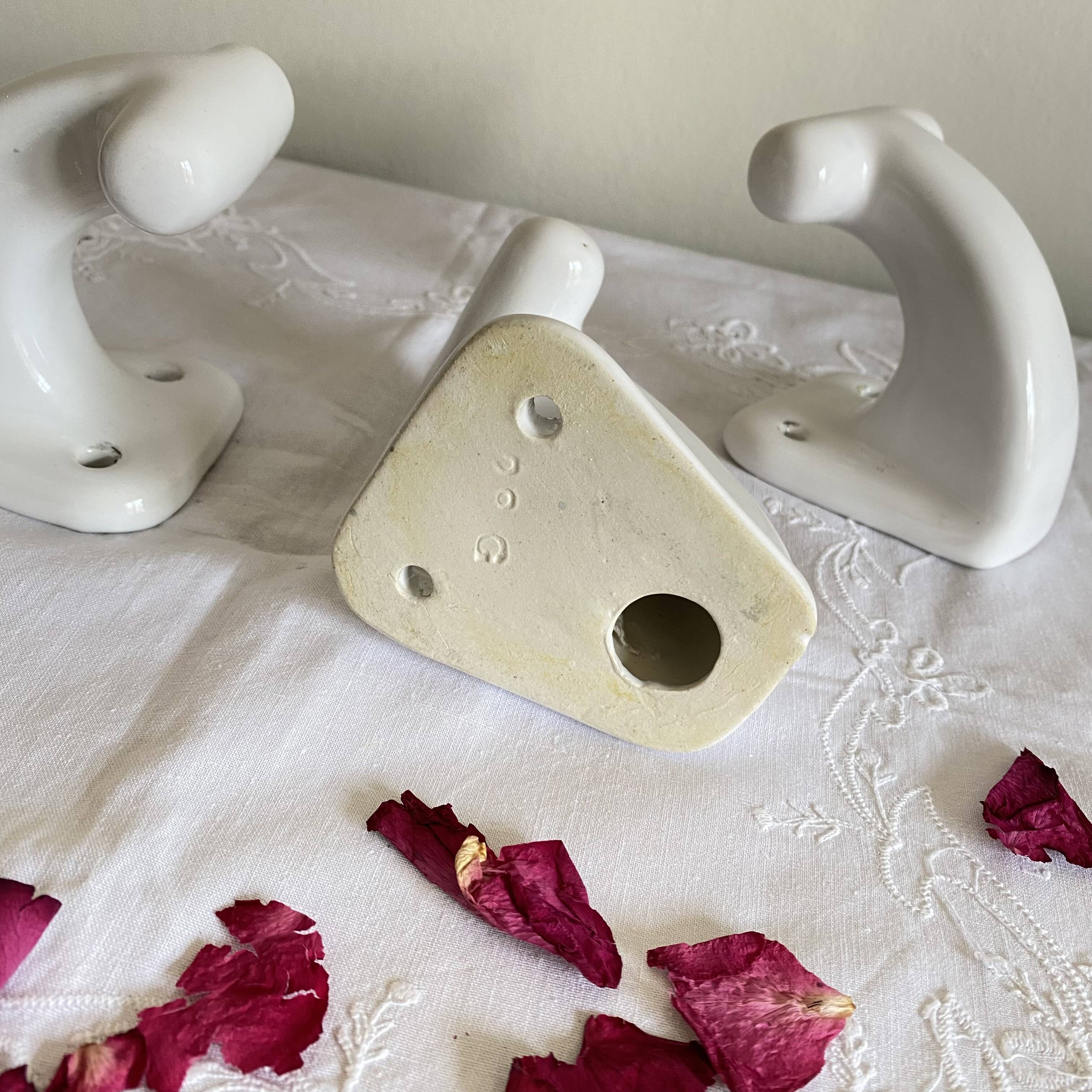 4 antique ceramic earthenware wall hooks towel holders ACC-7340