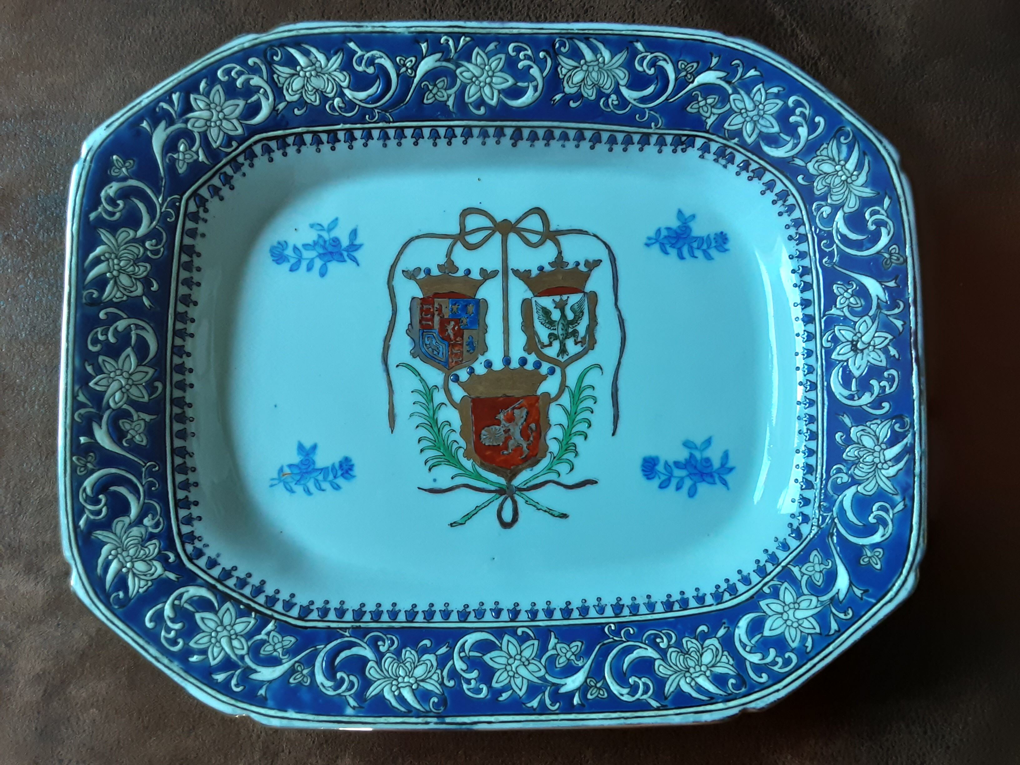 Old dish Château de Toussicourt