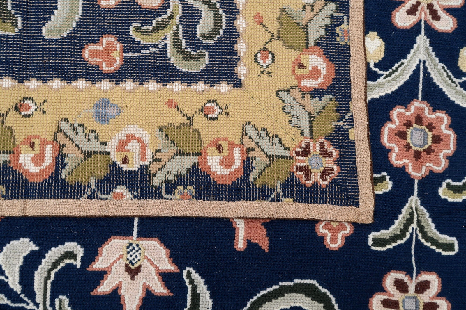 Portuguese rug Arraiolos 1970 - 347 X 240 cm