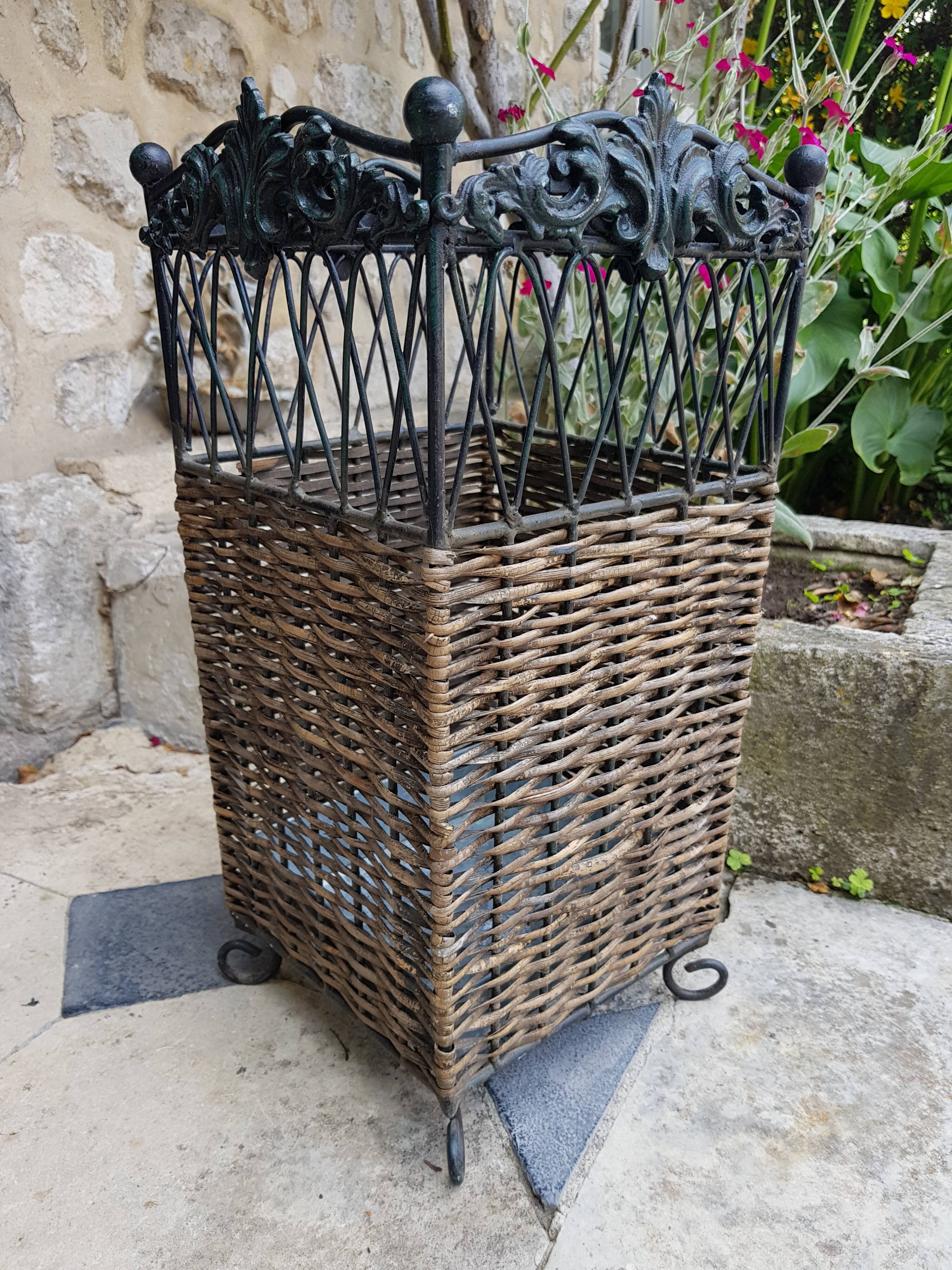 Iron and wicker umbrella carrier