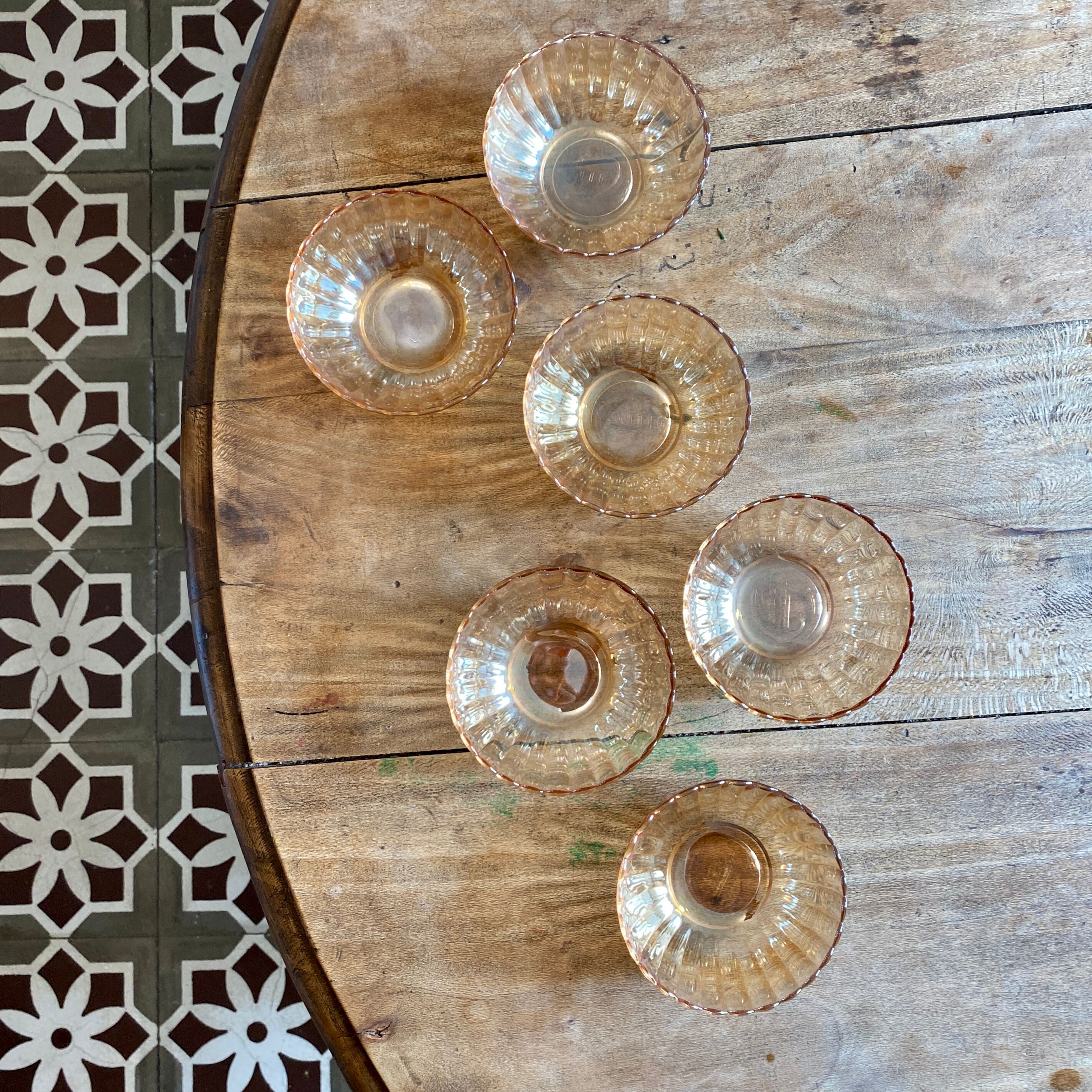 Set of 6 bowls or iridescent pink ramekins