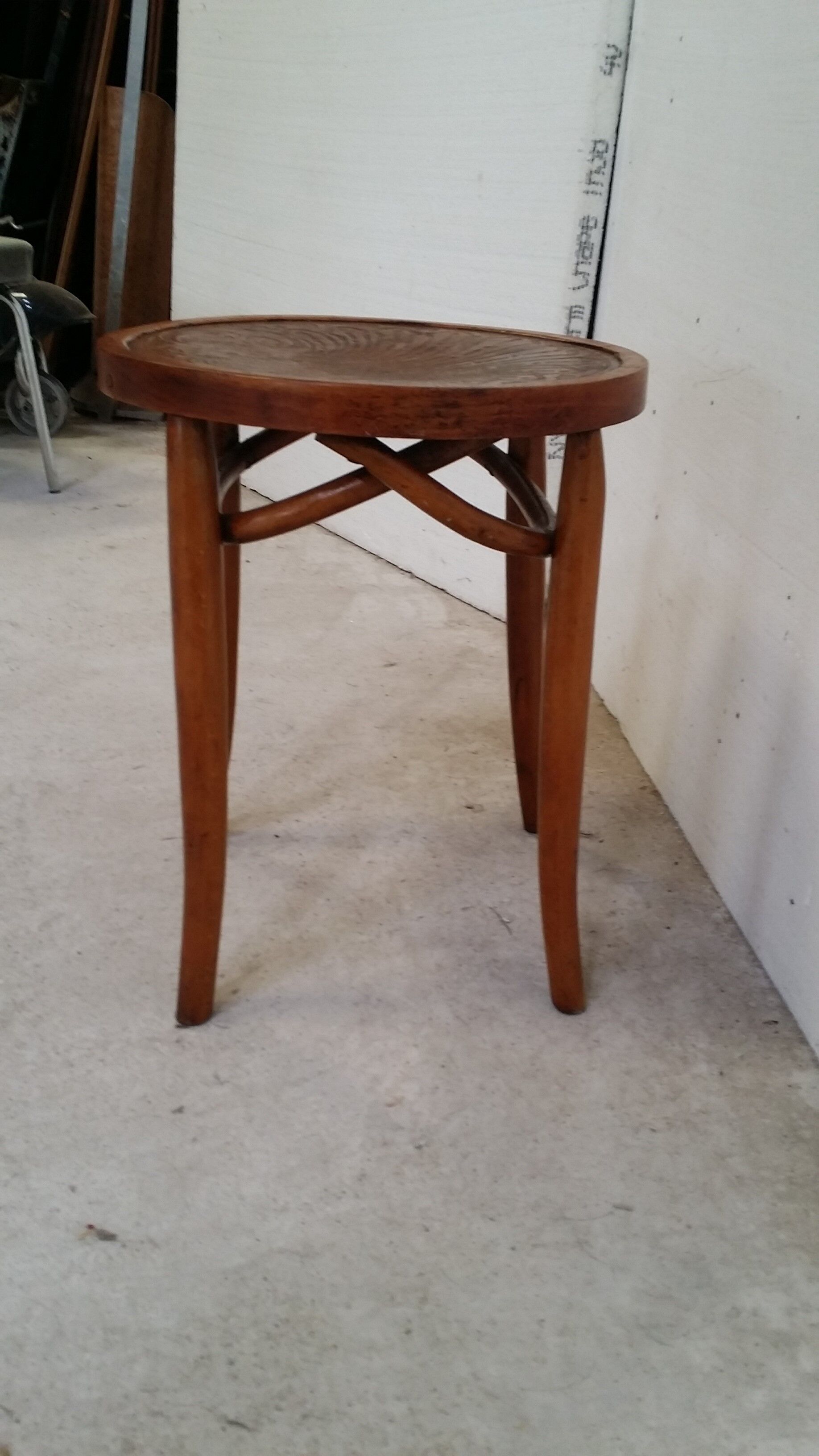 Thonet stool